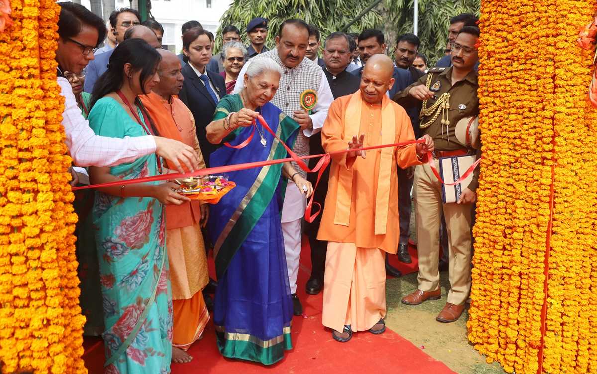 आमदनी बढ़ाने के लिए औद्यानिक फसलों की खेती पर जोर दें अन्नदाता : योगी आमदनी बढ़ाने के लिए औद्यानिक फसलों की खेती पर जोर दें अन्नदाता : योगी